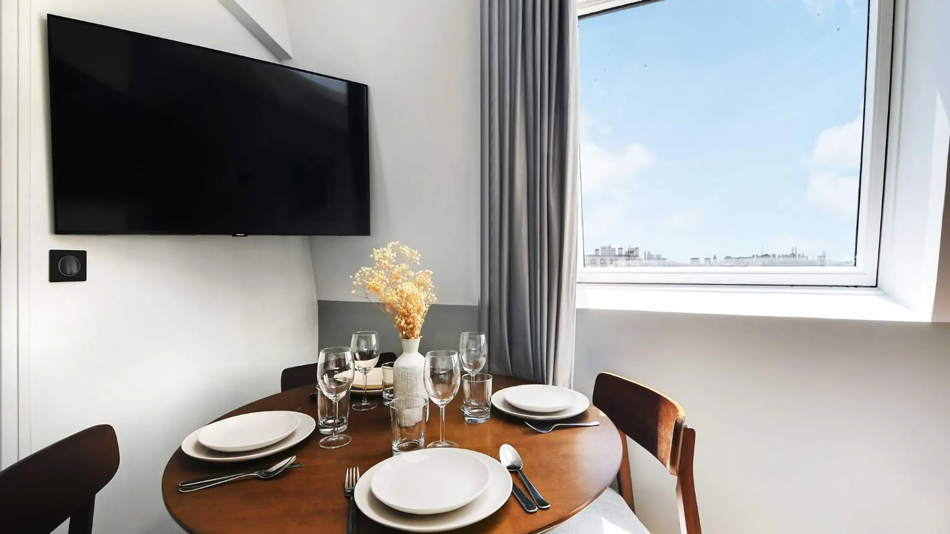 Intimate Apartment - 1Br 4P - Ste Marguerite Paris