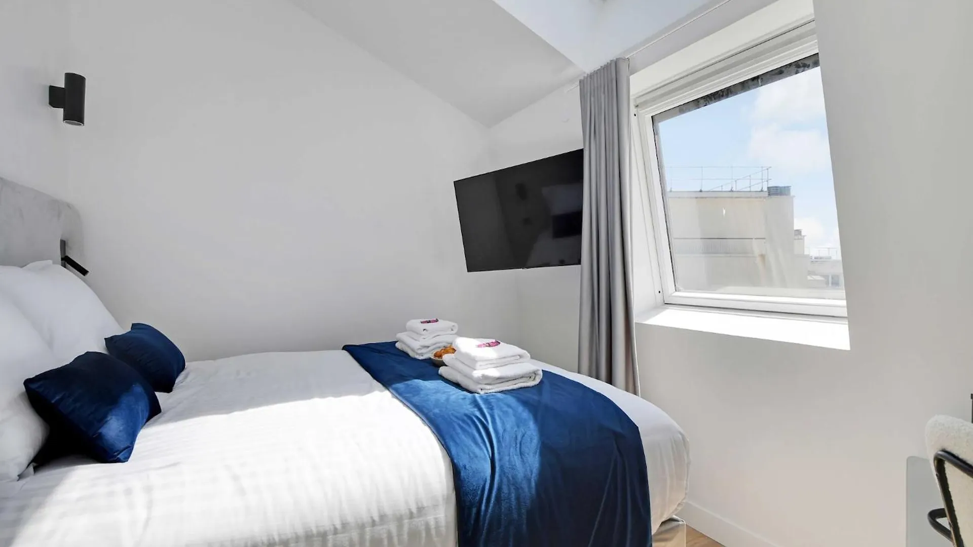Intimate Apartment - 1Br 4P - Ste Marguerite Paris 0*,