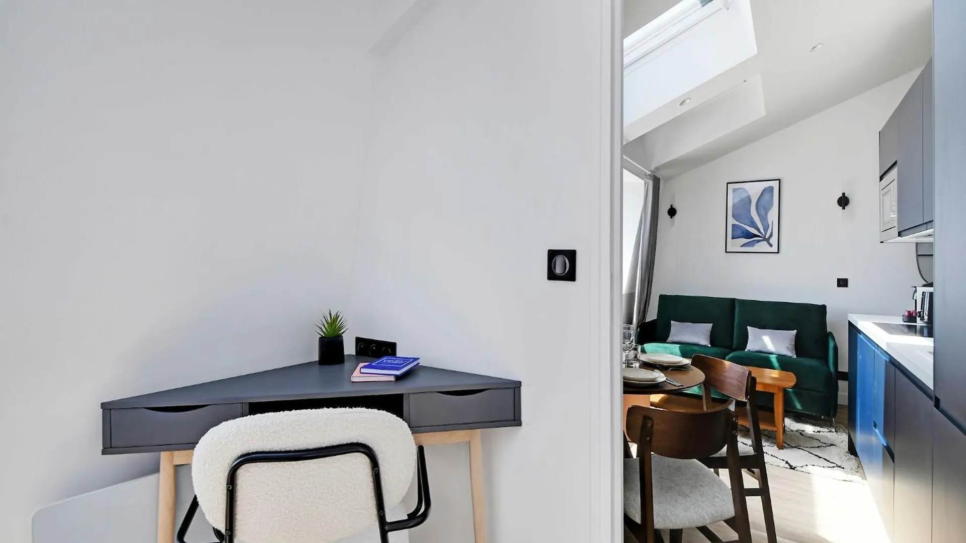 Intimate Apartment - 1Br 4P - Ste Marguerite Paris