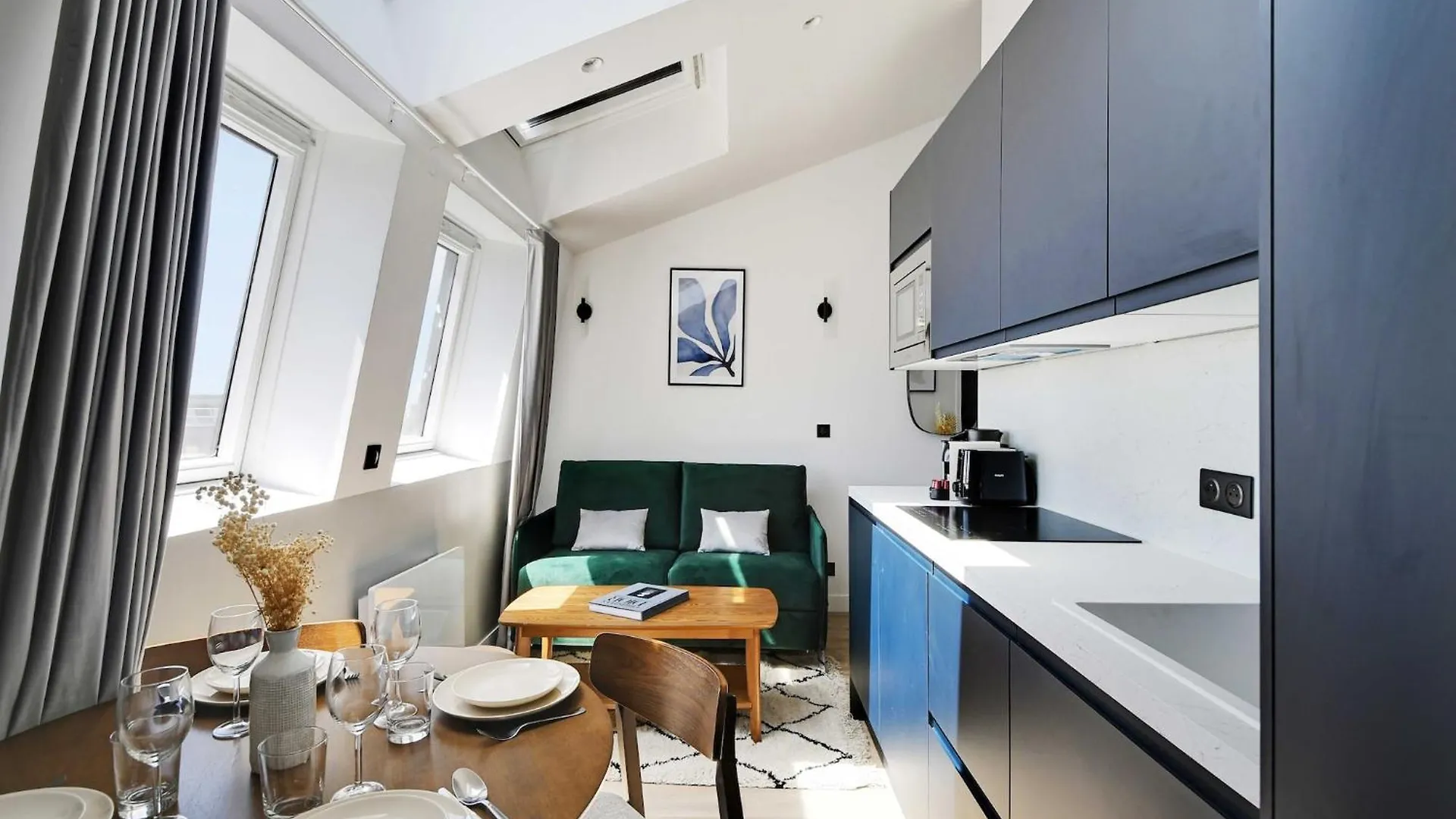 Intimate Apartment - 1Br 4P - Ste Marguerite Paris 0*,  France